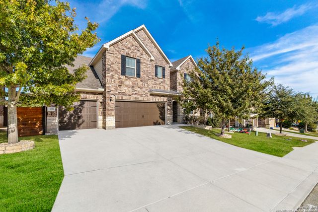 13539 Falls Summit, San Antonio, TX 78245