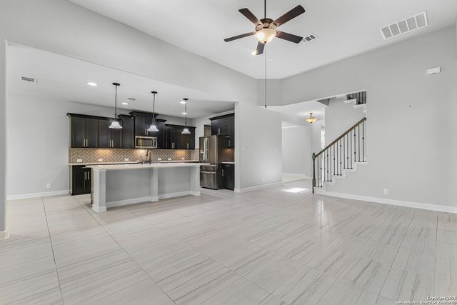 13539 Falls Summit, San Antonio, TX 78245