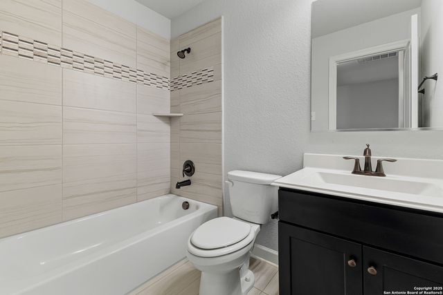 13539 Falls Summit, San Antonio, TX 78245