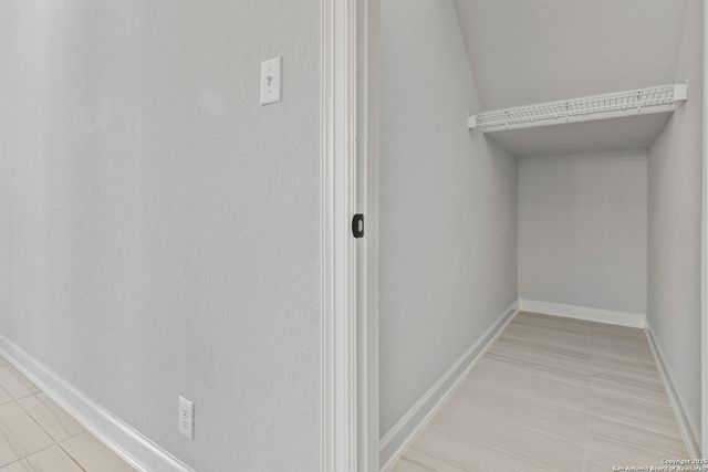 13539 Falls Summit, San Antonio, TX 78245