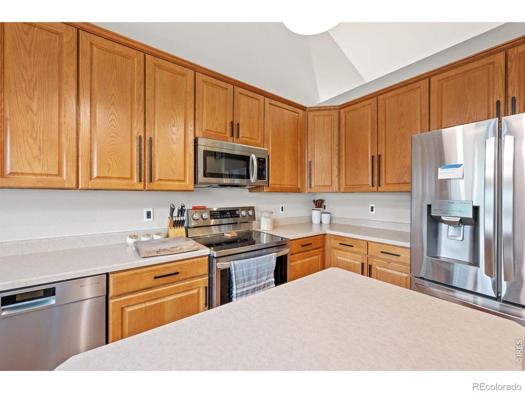 Image 12 of property listing at 1181 Riddlewood Road, Highlands Ranch, CO 80129