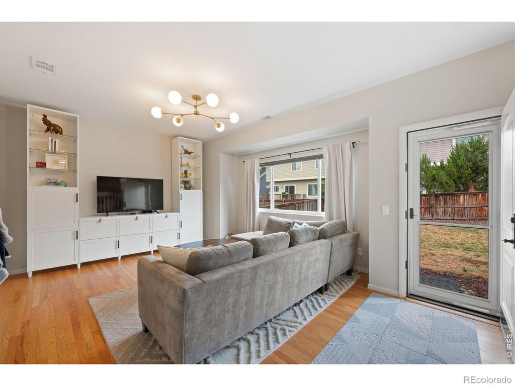 Image 14 of property listing at 1181 Riddlewood Road, Highlands Ranch, CO 80129