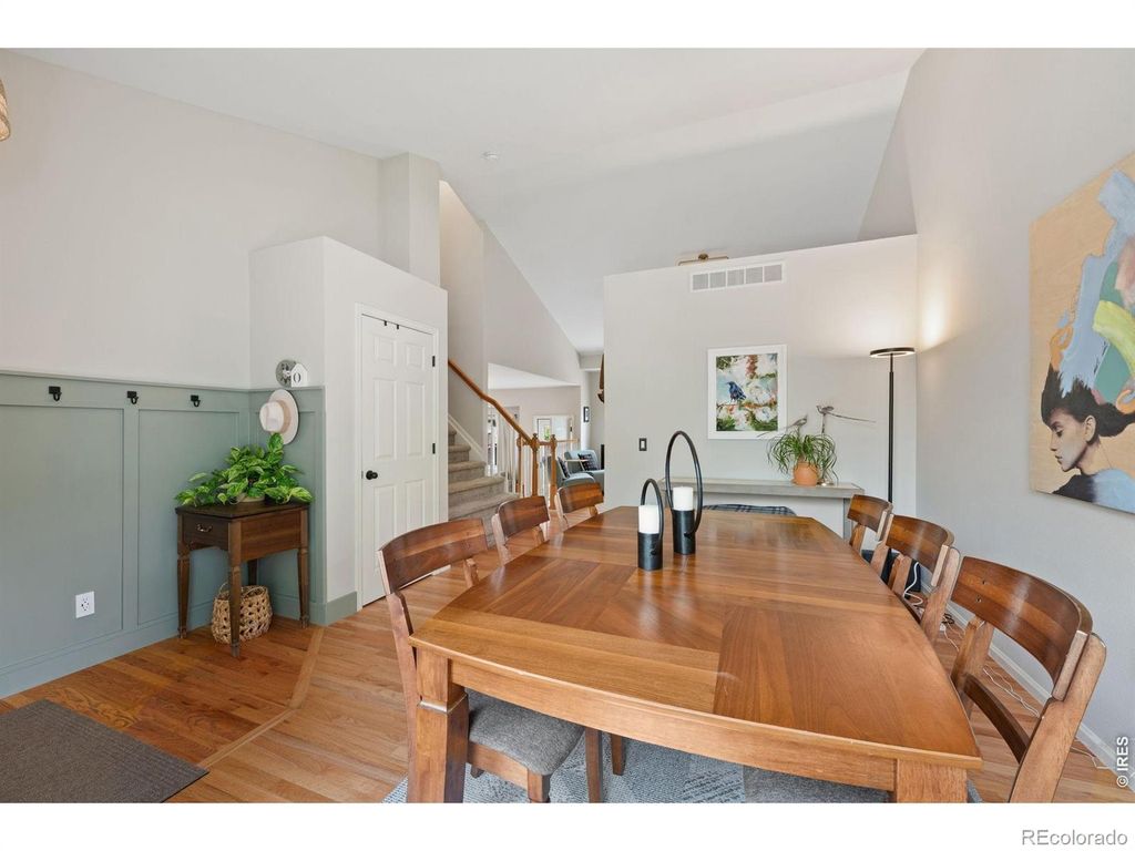 Image 5 of property listing at 1181 Riddlewood Road, Highlands Ranch, CO 80129