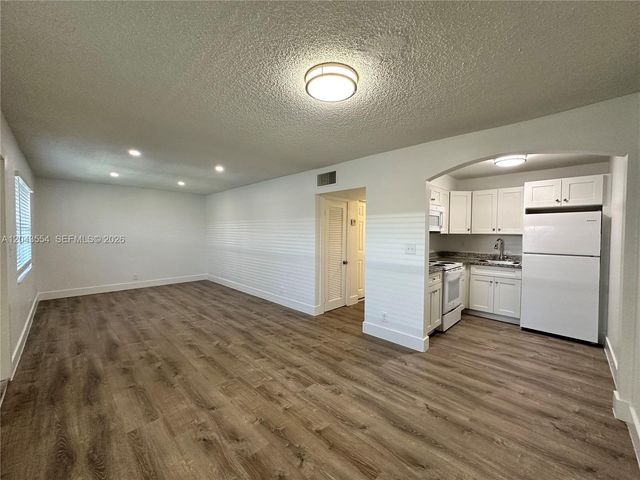 2500 Johnson Street 19, Hollywood, FL 33020