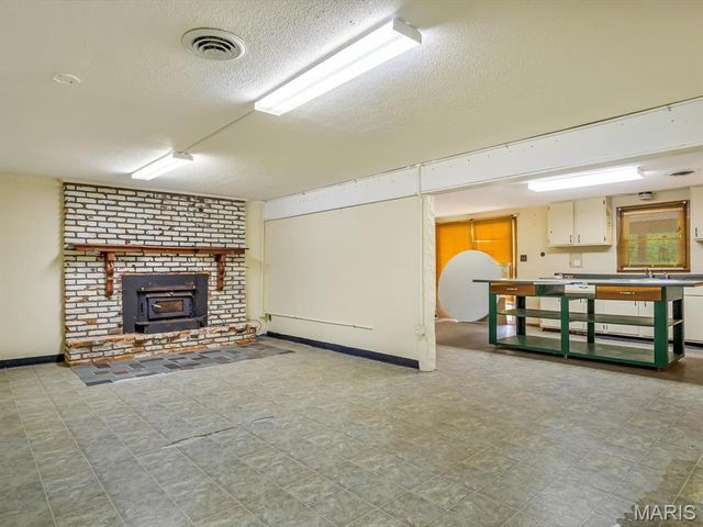5041 Springfield Drive, Edwardsville, IL 62025