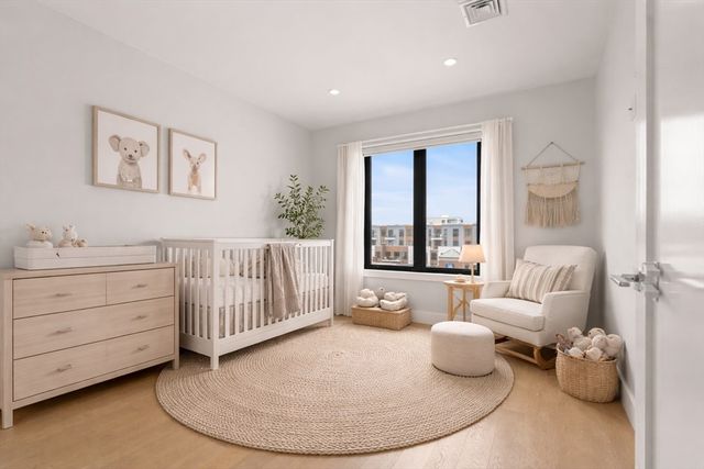 51 Silver St PH, Boston, MA 02127