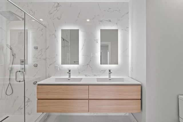 51 Silver St PH, Boston, MA 02127