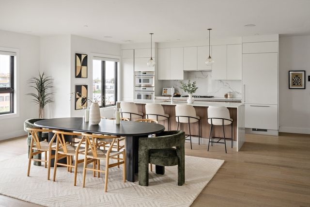 51 Silver St PH, Boston, MA 02127