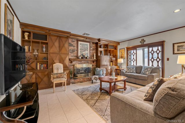 6 Marietta Drive, Westbury, NY 11590