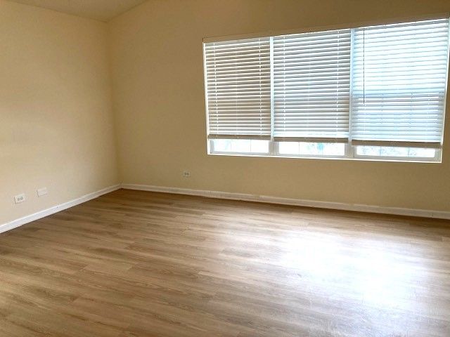 2441 Stoughton Circle 2441, Aurora, IL 60504