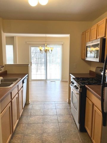 2441 Stoughton Circle 2441, Aurora, IL 60504