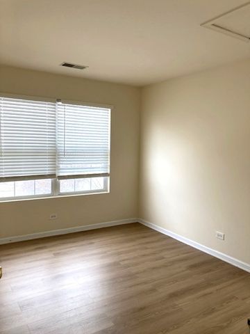 2441 Stoughton Circle 2441, Aurora, IL 60504