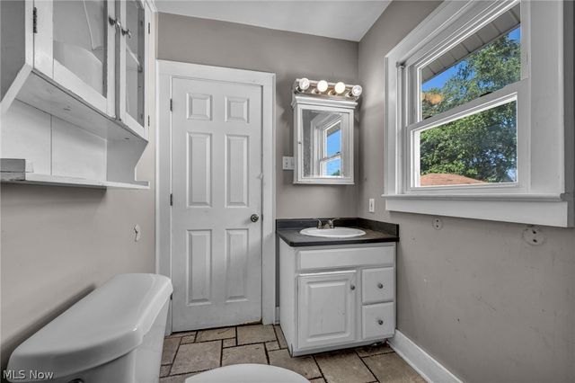 167 N Hazelwood Avenue, Youngstown, OH 44509