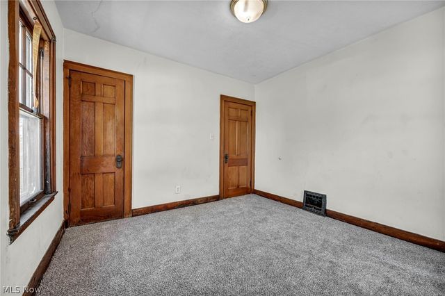 167 N Hazelwood Avenue, Youngstown, OH 44509