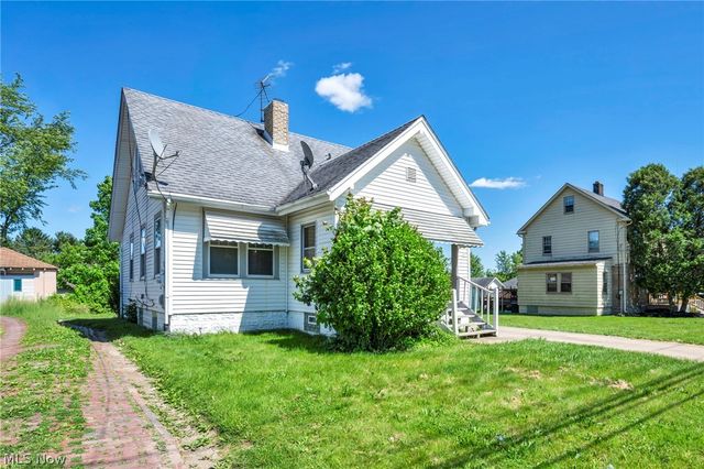 167 N Hazelwood Avenue, Youngstown, OH 44509