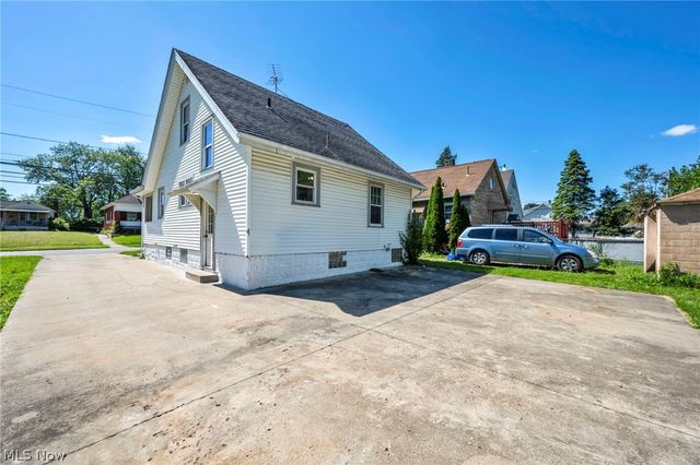 167 N Hazelwood Avenue, Youngstown, OH 44509