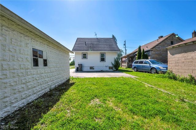 167 N Hazelwood Avenue, Youngstown, OH 44509