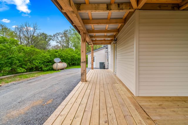 68505 Sweet Lake Road, Sturgis, MI 49091