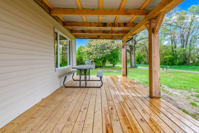 68505 Sweet Lake Road, Sturgis, MI 49091