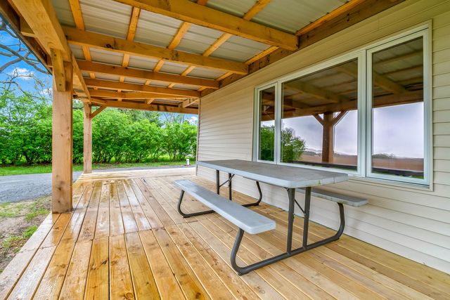 68505 Sweet Lake Road, Sturgis, MI 49091