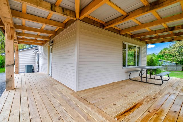 68505 Sweet Lake Road, Sturgis, MI 49091