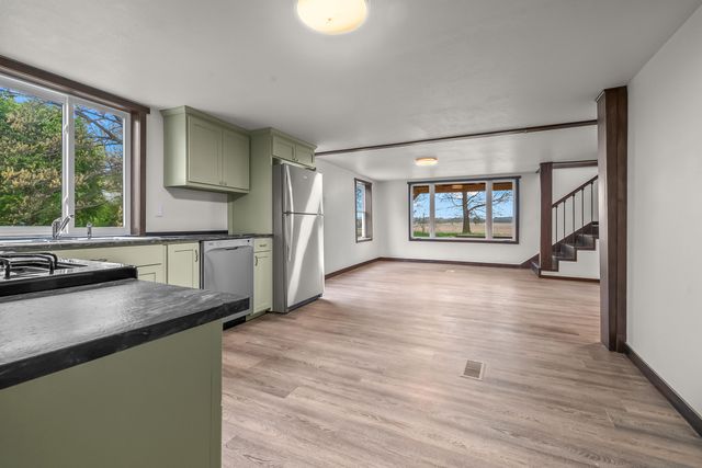 68505 Sweet Lake Road, Sturgis, MI 49091