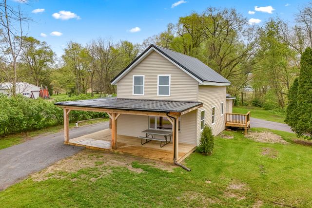 68505 Sweet Lake Road, Sturgis, MI 49091