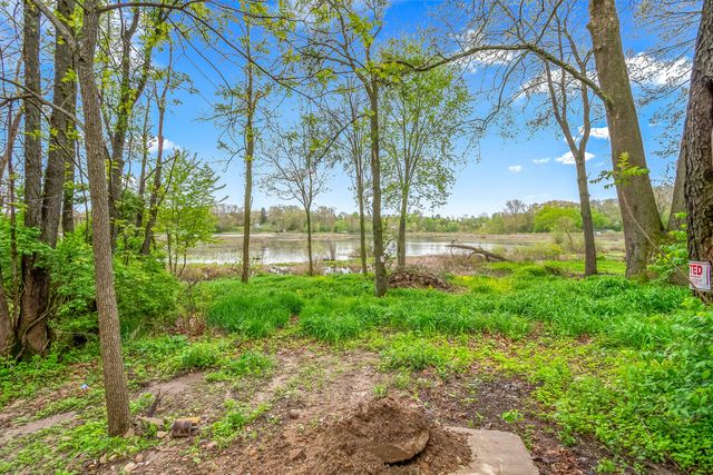 68505 Sweet Lake Road, Sturgis, MI 49091