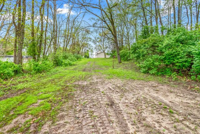 68505 Sweet Lake Road, Sturgis, MI 49091