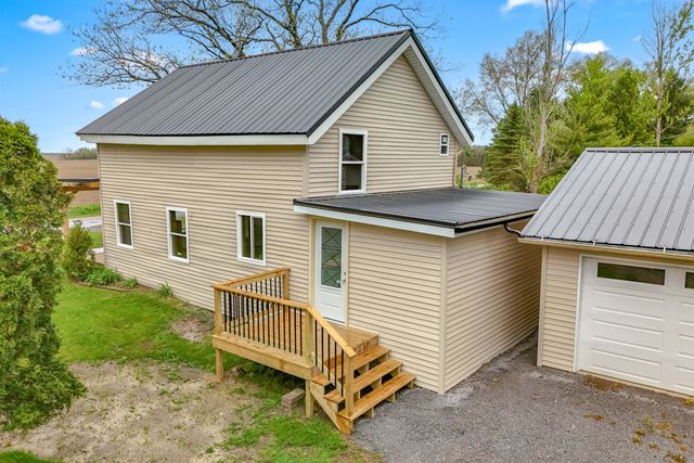 68505 Sweet Lake Road, Sturgis, MI 49091
