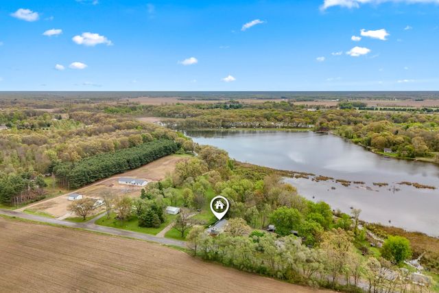 68505 Sweet Lake Road, Sturgis, MI 49091