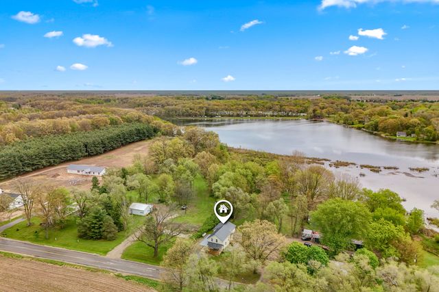 68505 Sweet Lake Road, Sturgis, MI 49091