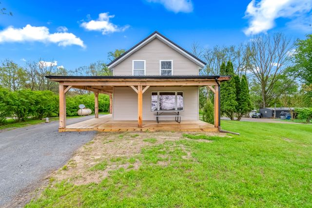 68505 Sweet Lake Road, Sturgis, MI 49091