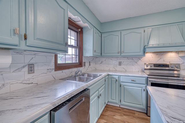 1229 MOCKINGBIRD Lane, Mount Vernon, IN 47620