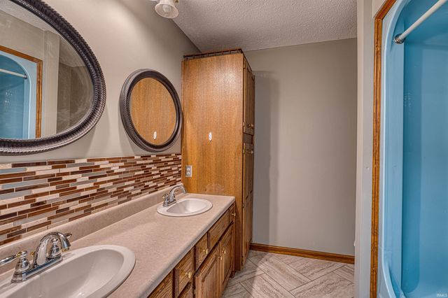 1229 MOCKINGBIRD Lane, Mount Vernon, IN 47620