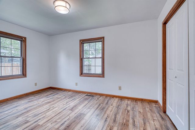 1229 MOCKINGBIRD Lane, Mount Vernon, IN 47620
