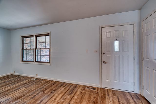 1229 MOCKINGBIRD Lane, Mount Vernon, IN 47620