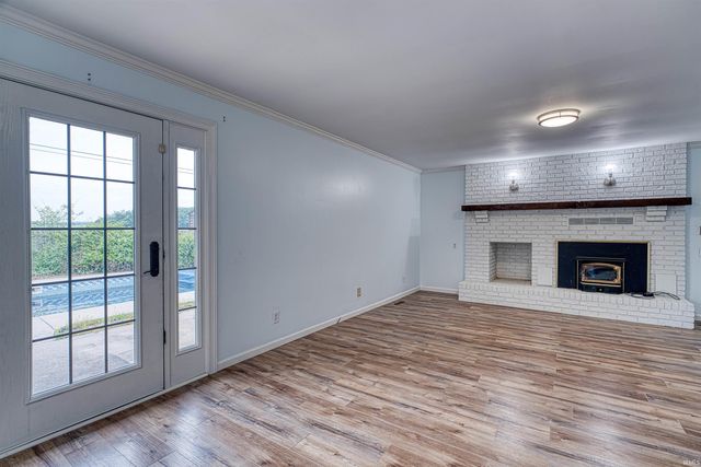 1229 MOCKINGBIRD Lane, Mount Vernon, IN 47620