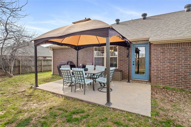 540 Carlson Street, Centerton, AR 72719