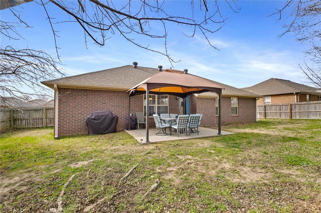 540 Carlson Street, Centerton, AR 72719