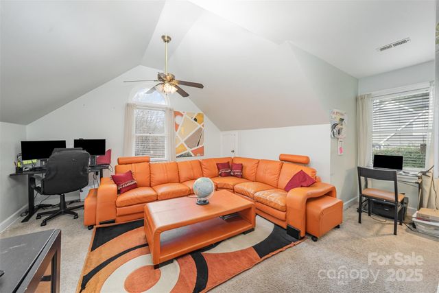 7236 Cobblecreek Drive, Matthews, NC 28104