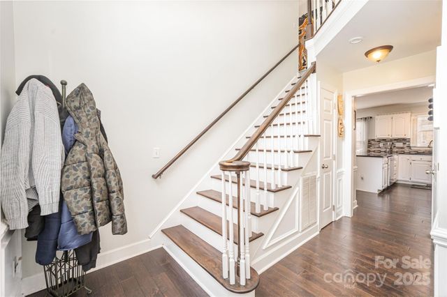 7236 Cobblecreek Drive, Matthews, NC 28104