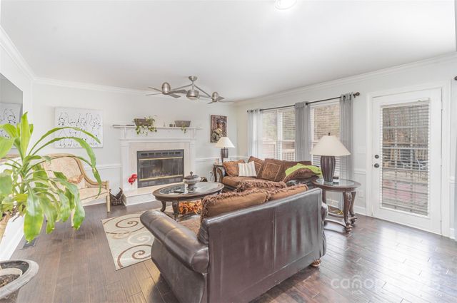 7236 Cobblecreek Drive, Matthews, NC 28104