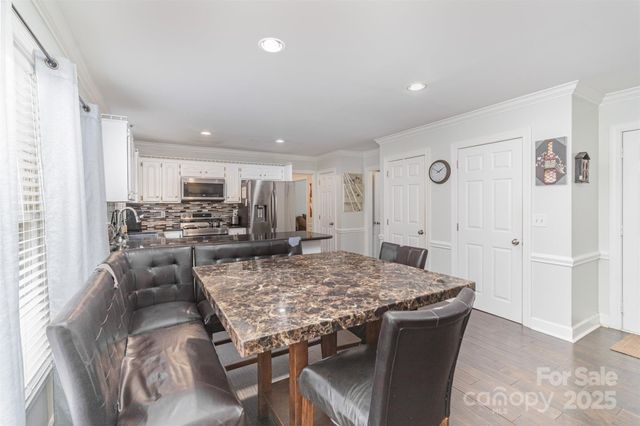 7236 Cobblecreek Drive, Matthews, NC 28104