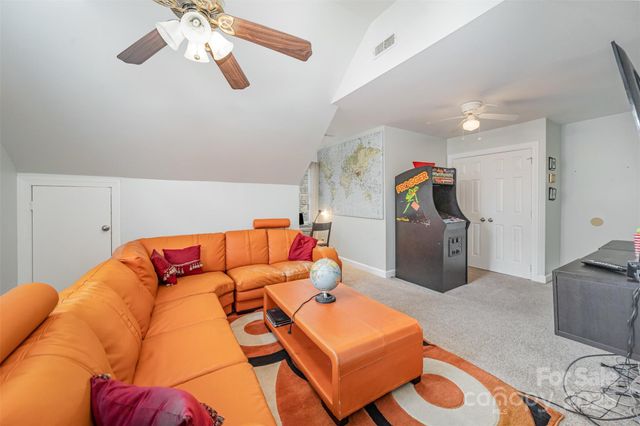 7236 Cobblecreek Drive, Matthews, NC 28104