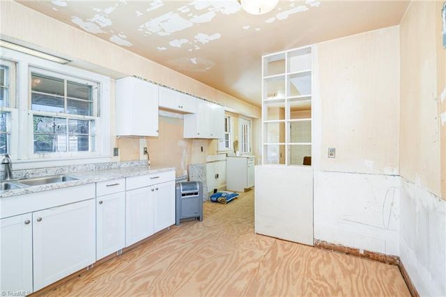 955 Main Street, Yanceyville, NC 27379