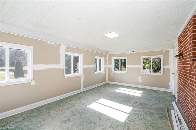 955 Main Street, Yanceyville, NC 27379