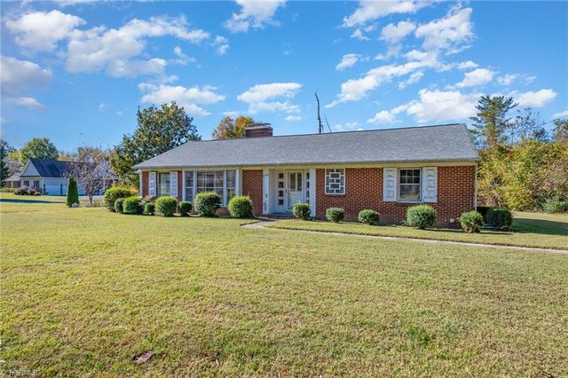 955 Main Street, Yanceyville, NC 27379