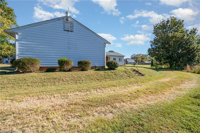 955 Main Street, Yanceyville, NC 27379