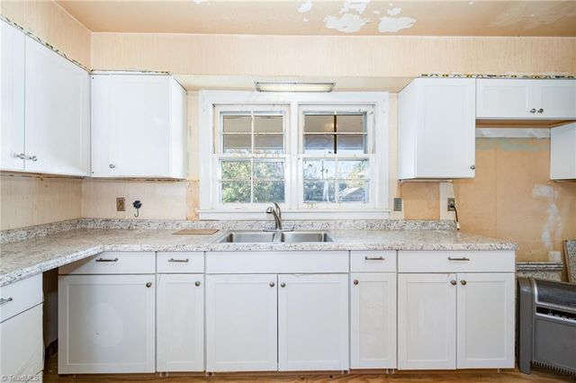 955 Main Street, Yanceyville, NC 27379